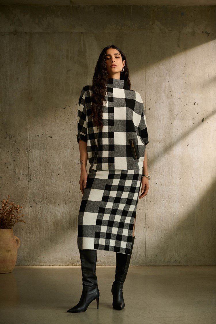 Joseph RIbkoff Plaid Jacquard Knit Skirt 243947