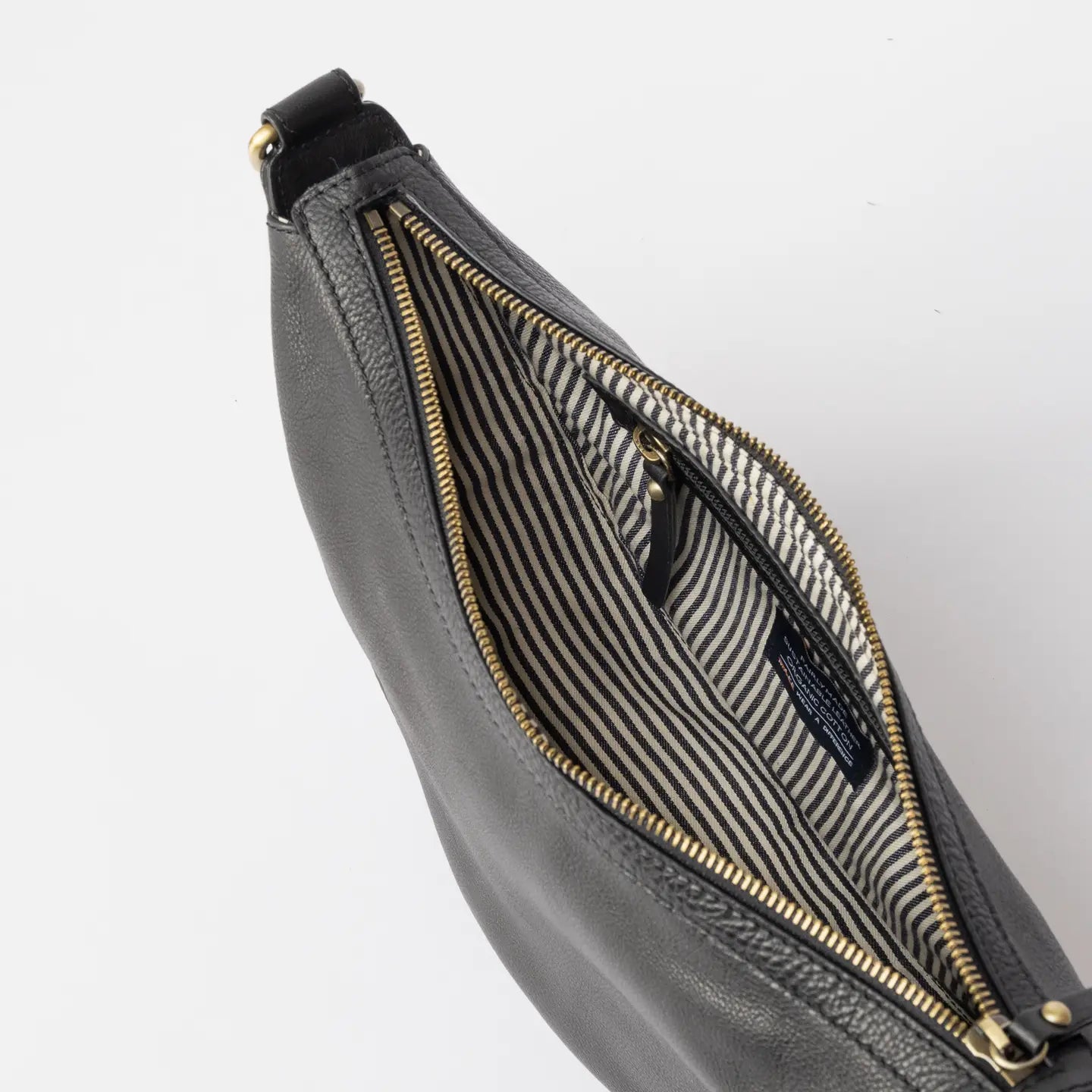 O My Bag Leo Handbag in Black