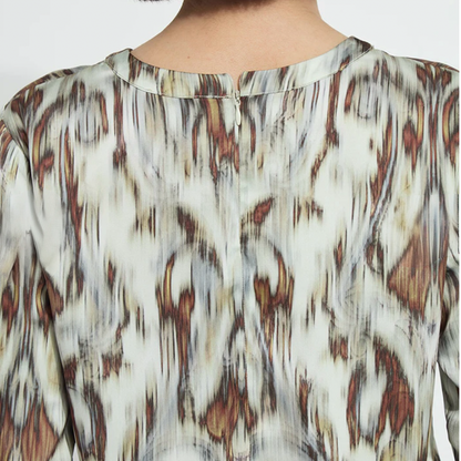 Lysse Tanni Crew Neck Blouse in Woodland Paisley