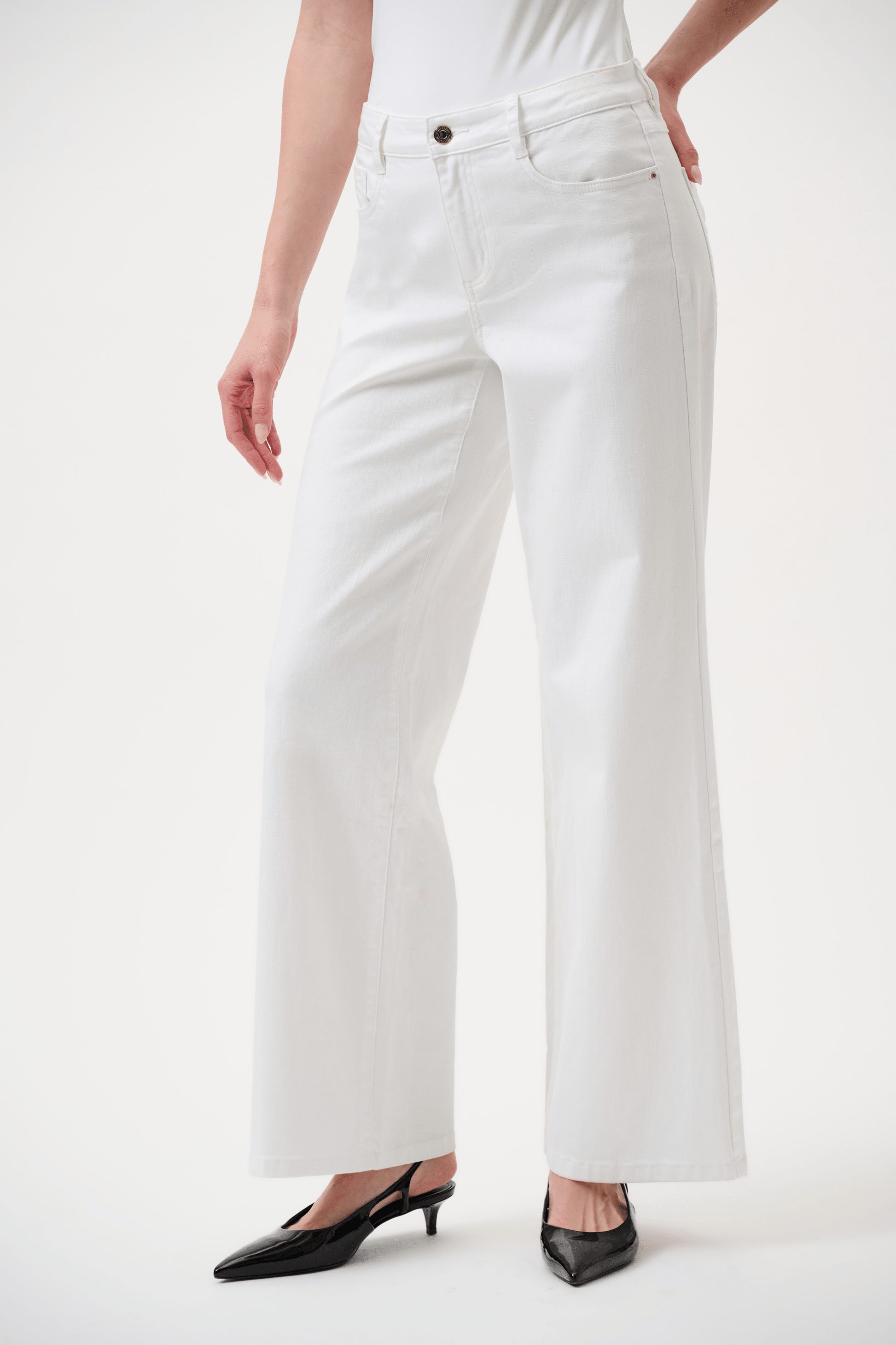 Joseph Ribkoff Goldie Classic Wide-Leg Stretch Jeans 261989