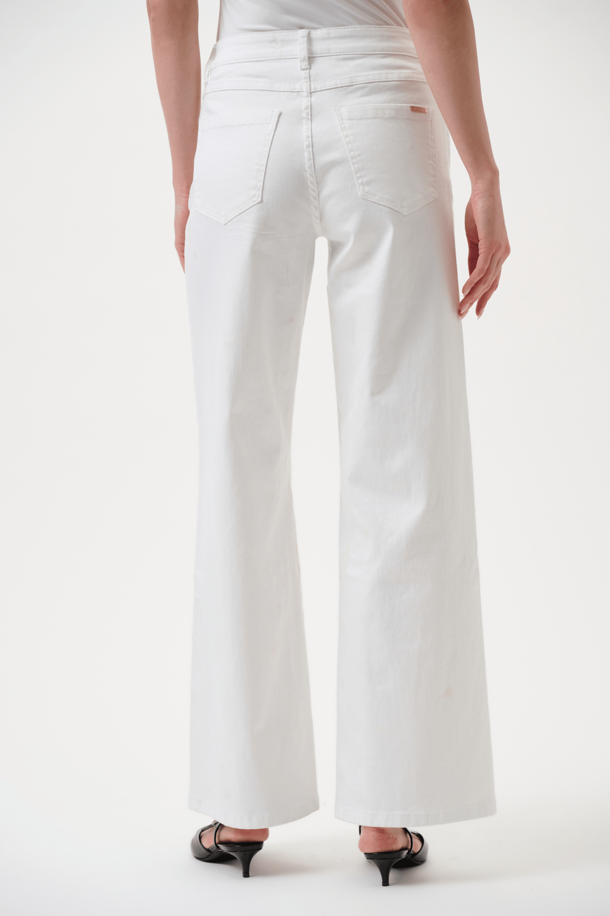 Joseph Ribkoff Goldie Classic Wide-Leg Stretch Jeans 261989