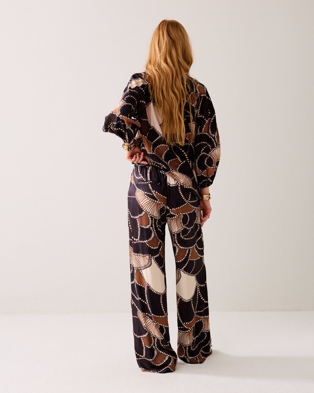Summum Flowy Twill Satin Trousers w/Multicolor Print
