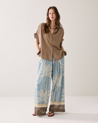 Summum Wear-Your-Way Shiny Blouse