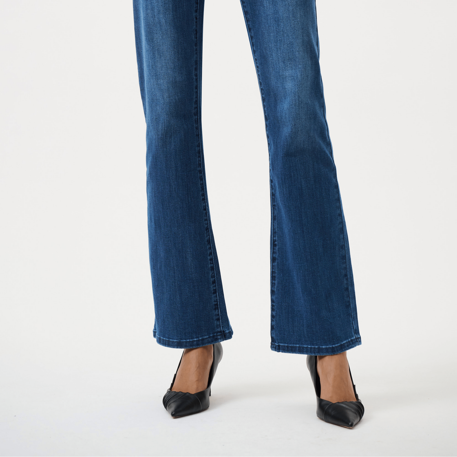 JR Brooke Classic Bootcut Stretch Jean 251967CO