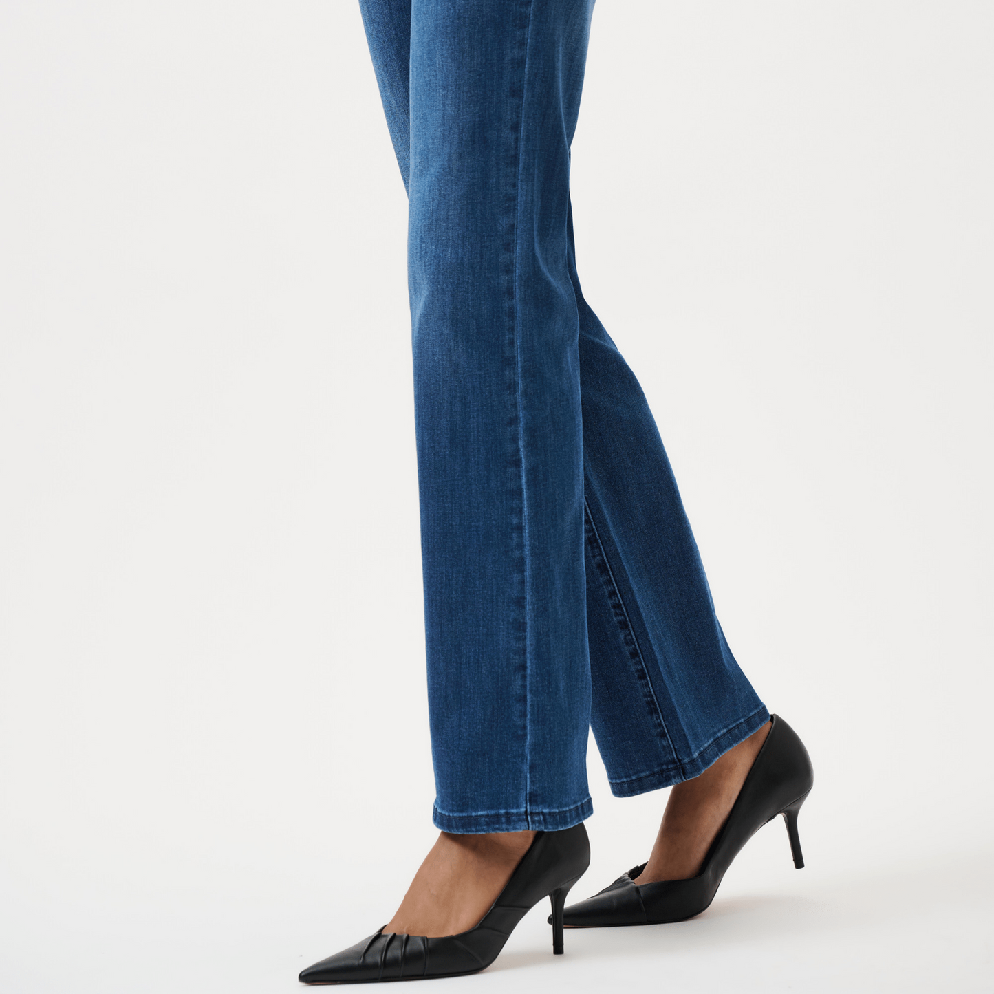JR Brooke Classic Bootcut Stretch Jean 251967CO