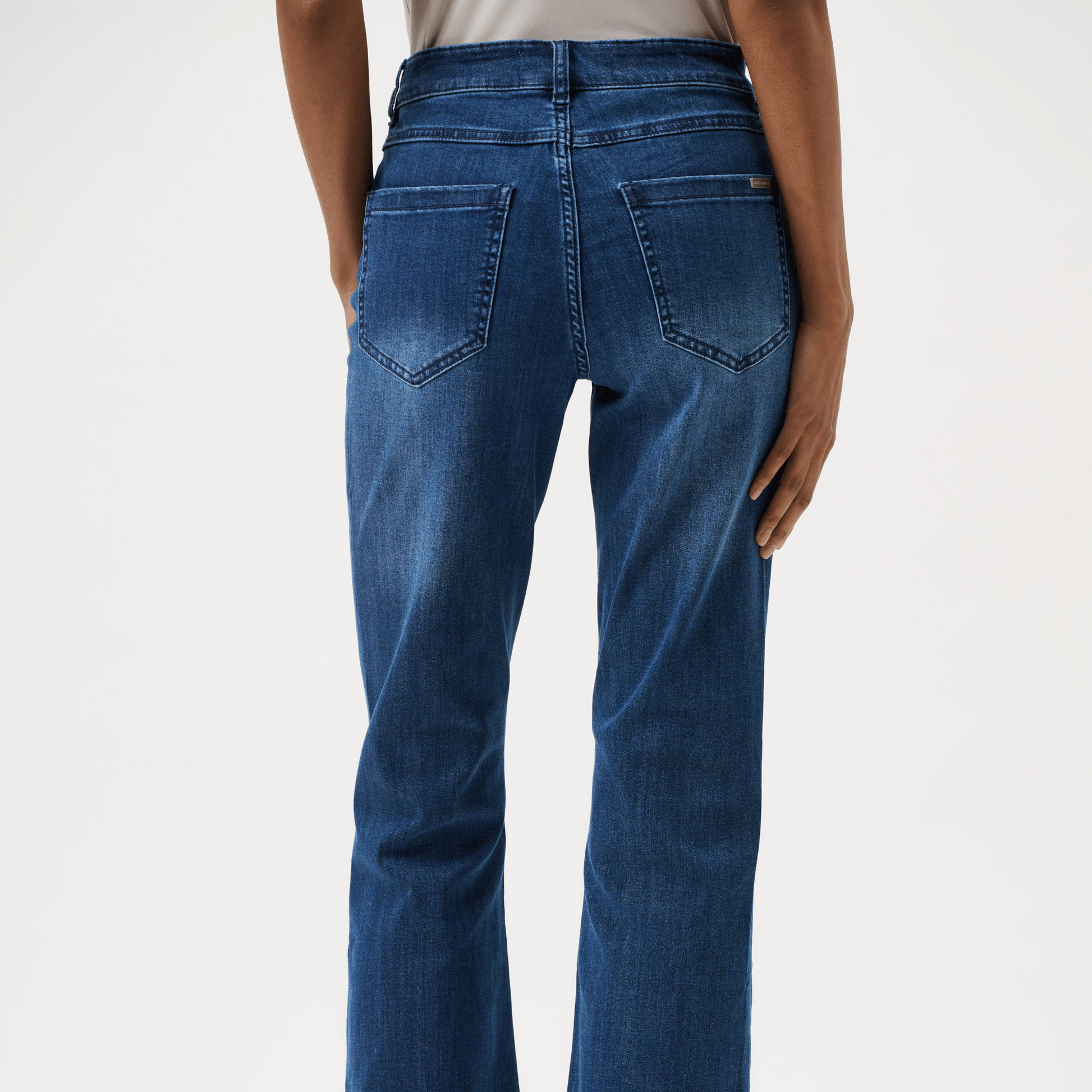 JR Brooke Classic Bootcut Stretch Jean 251967CO