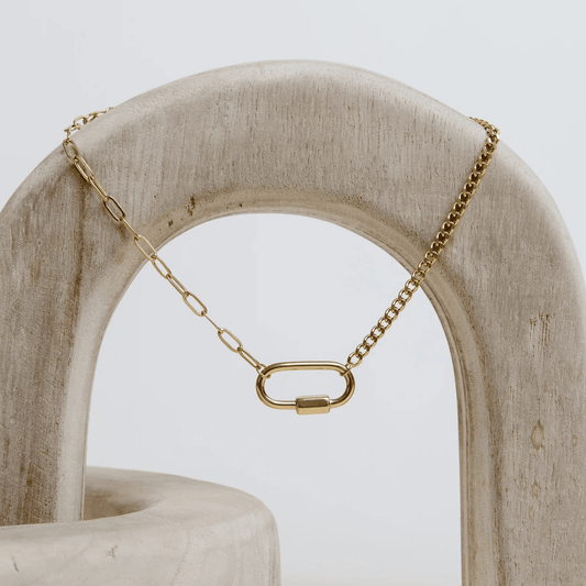 Vincent Valentina Necklace