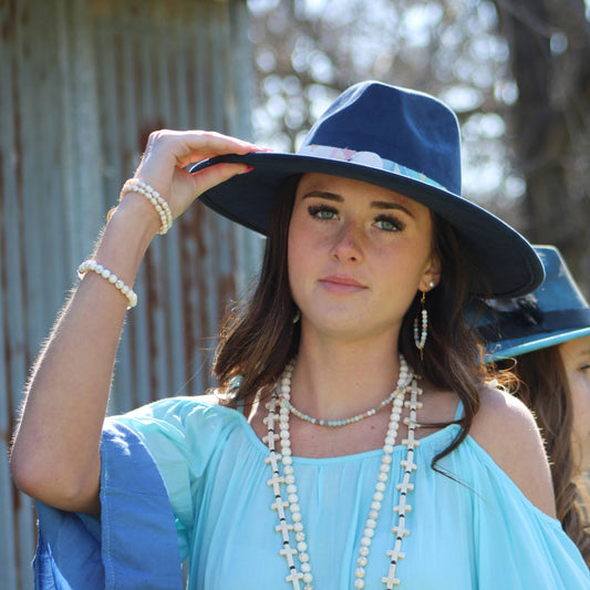 Frosted Amazonian Collar Necklace