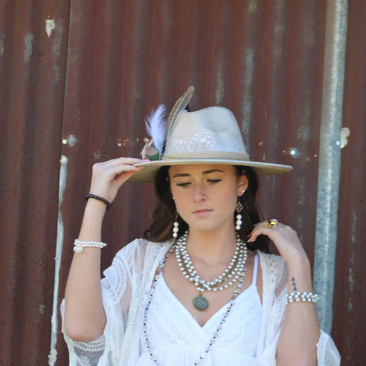 Pearl & Antique Gold Collar Length Necklace