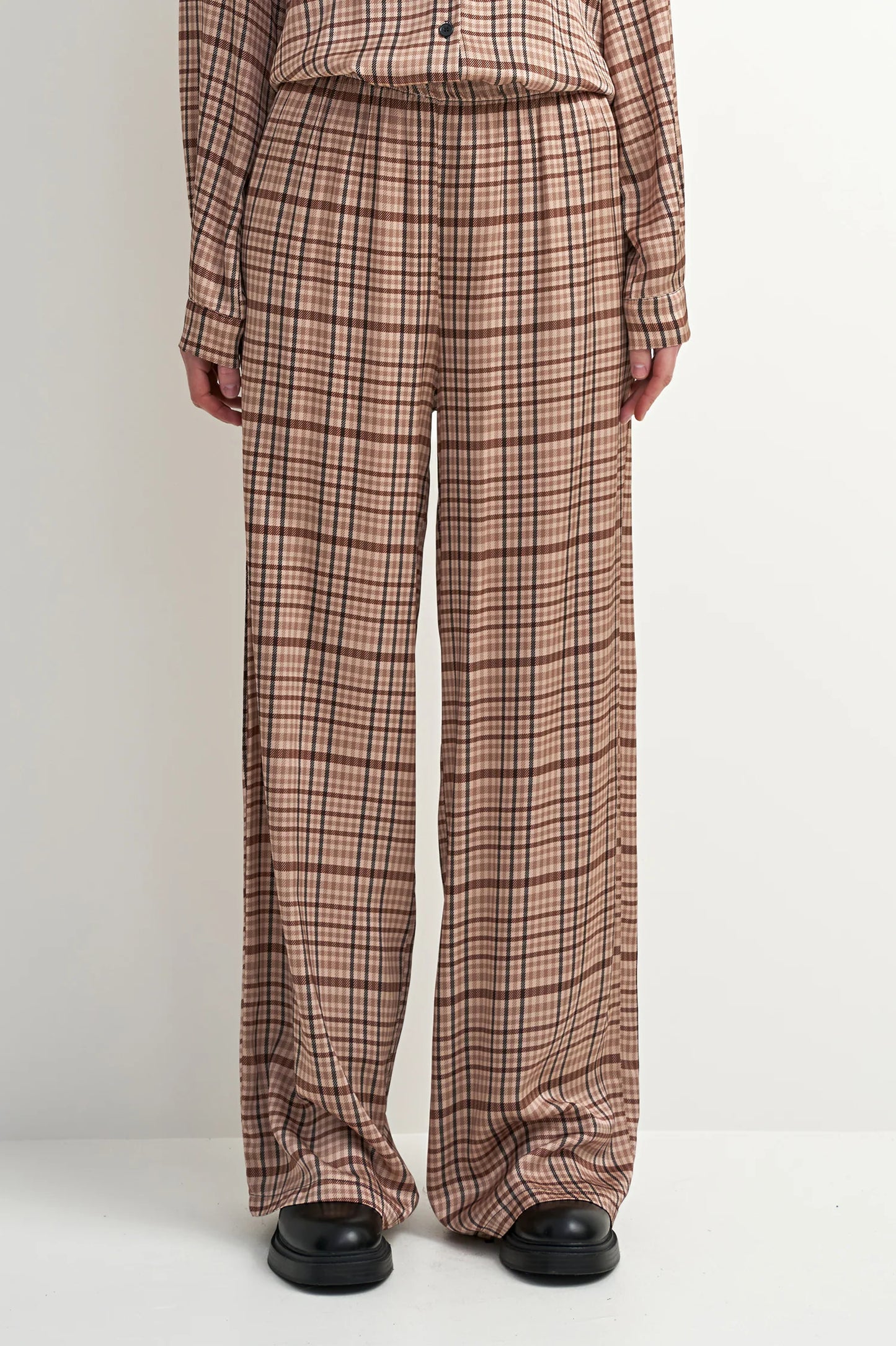 Astrid Meadow Plaid Pant