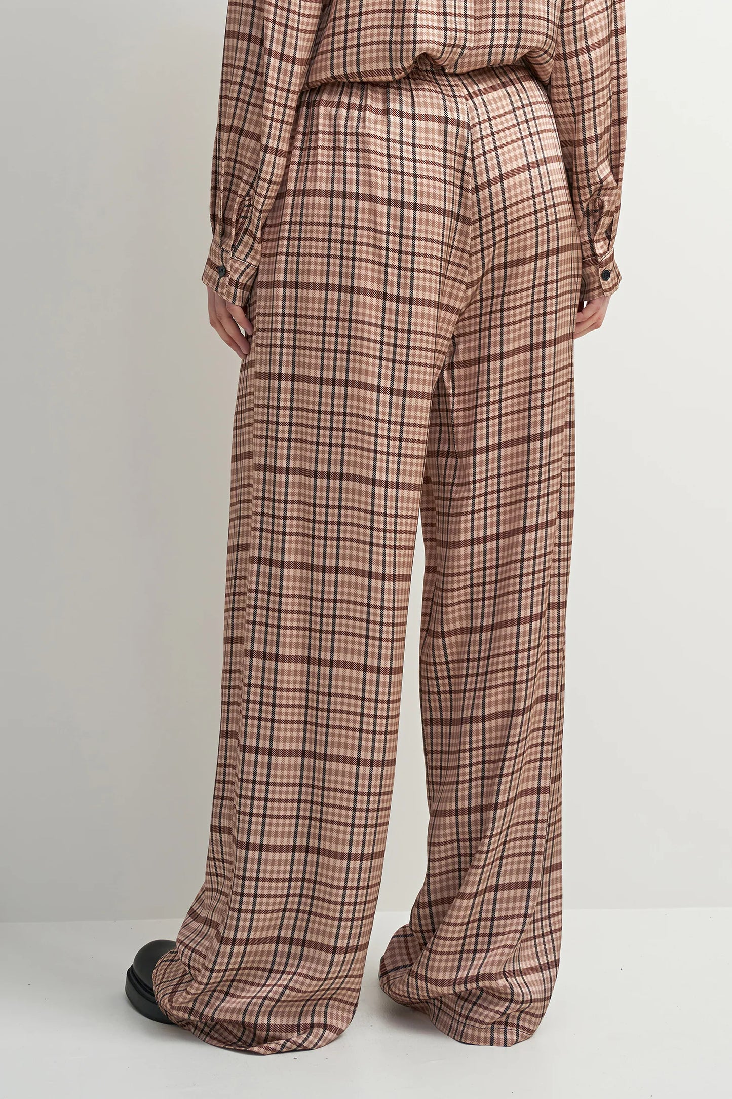 Astrid Meadow Plaid Pant
