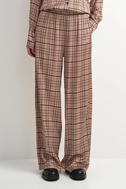 Astrid Meadow Plaid Pant