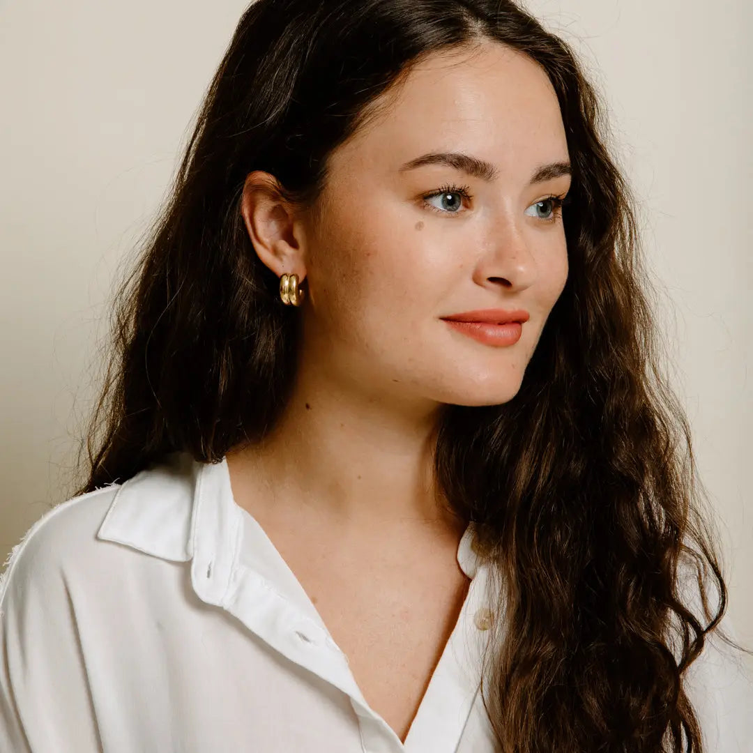 Vincent Teresa Hoop Earrings