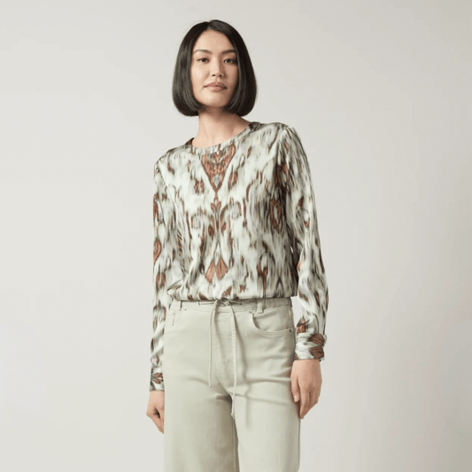 Lysse Tanni Crew Neck Blouse in Woodland Paisley